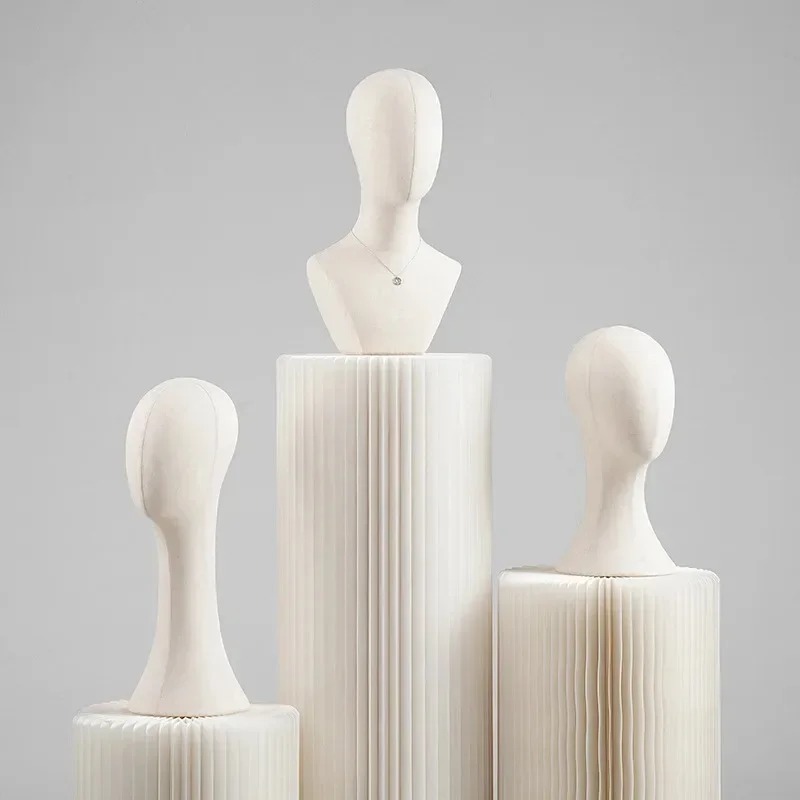 Women Accessories Store - Mannequin hoofd met schouders, buste, hoedenhouder