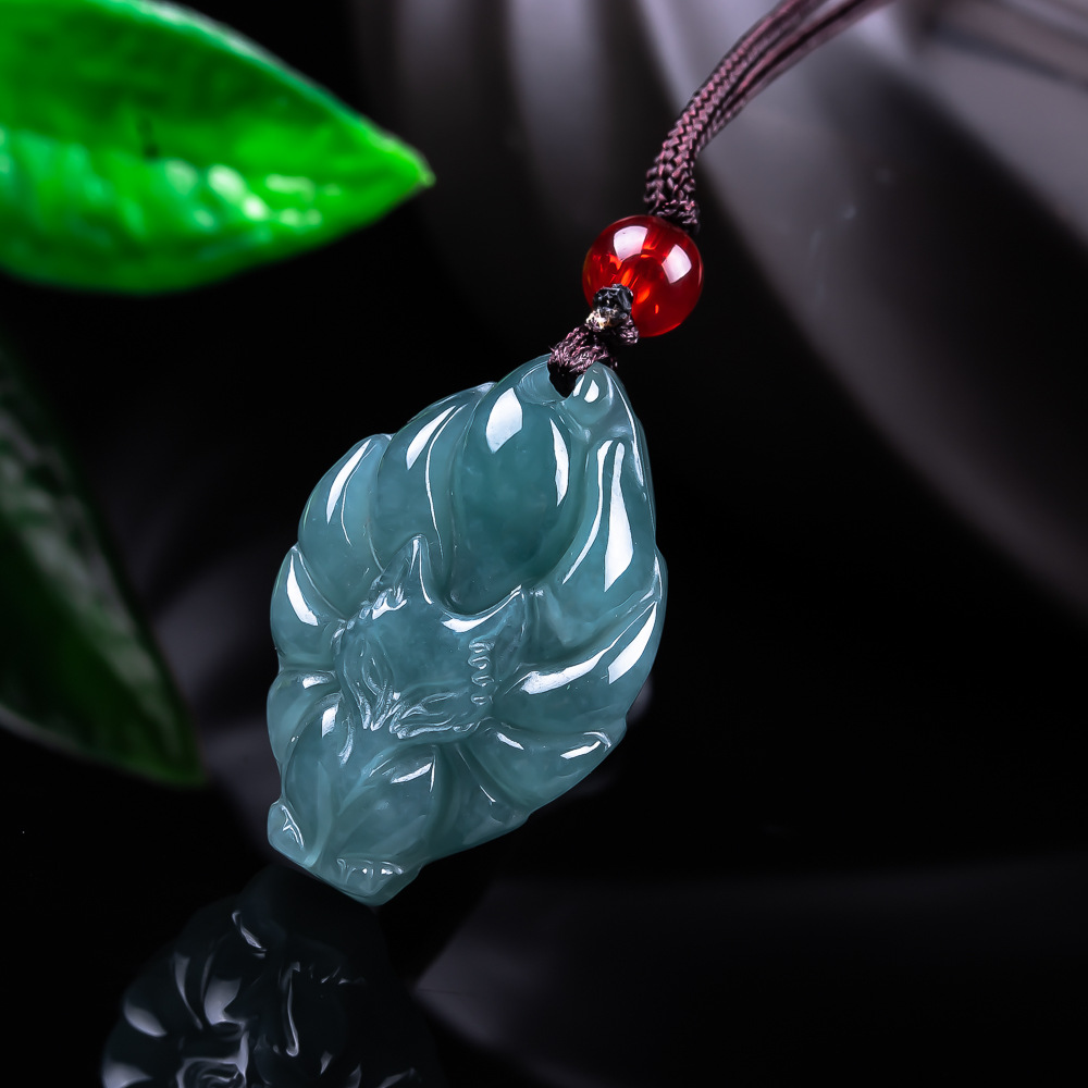 Women'S Vintage Accessories - Natuurlijke Birmese Jadeïet Vos Hanger Ketting