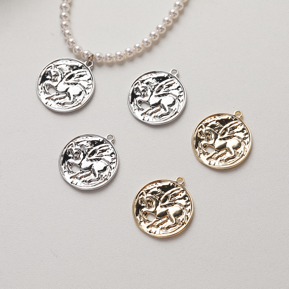 Charm Necklace Dainty - 4 stuks sierlijke eenhoorn bedels voor